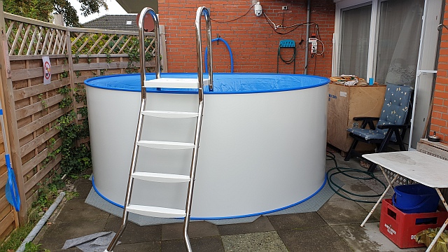 ../images/fotoalbum/pool/2020-10-12 15.36.54